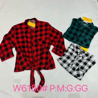 Blusa feminina manga curta xadrez em viscose - Modelo cinturado com amarração na barra - Vermelho