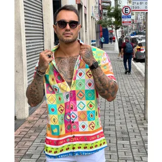 Camisa Salada de Frutas Manga Curta Unissex - PROMOÇÃO - G