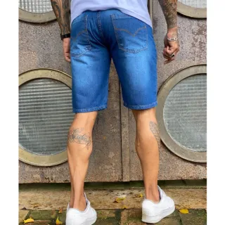 Modelo Novo Bermuda Jeans Masculina - BERMUDA ESCURA LISA