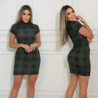 Várias Cores - Vestido Tubinho Midi Canelado Gola Alta Manguinha Xadrez - Preto e Branco