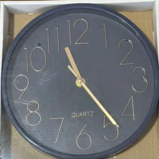 Decoração contemporânea: Relógio de Parede Silencioso para Quarto, Sala, Escritório e Cozinha - Branco 25cm