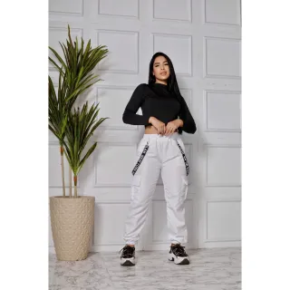 Bolsos Laterais Calça Jogger Feminina Tactel Cargo com Suspensório - CAQUE