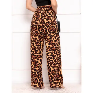 Estampa oncinha pantalona feminina: calça com estilo e elegância - onça pequena