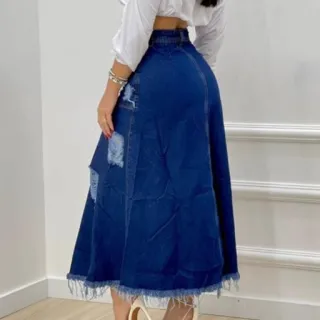 Moda Evangélica: Saia Jeans Longa Confortável, Cintura Alta com Botão - A