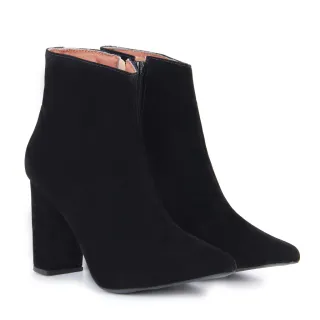 Bota Confortável Elegante Salto Bloco, Lisa Camurça - Raryel - Preto Camurça