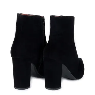 Bota Confortável Elegante Salto Bloco, Lisa Camurça - Raryel - Preto Camurça