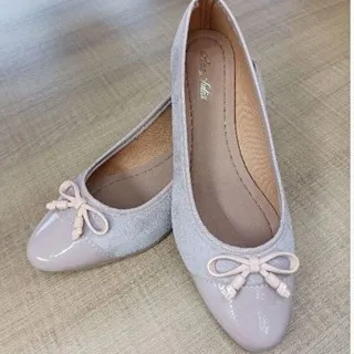 Sapato Feminino Sapatilha - Modelos de Sapatilhas Femininas - Camurça Nude Bico Nude Verniz