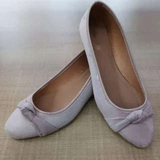 Sapato Feminino Sapatilha - Modelos de Sapatilhas Femininas - Camurça Nude Bico Nude Verniz