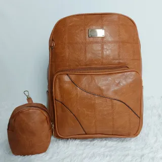 Bolsa Feminina de Couro Mochila - Preta