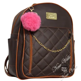 Bolsa Feminina em Courino Fashion com Alças Reguláveis e Lindo Chaveiro Pom pom - 58 Café Pompom