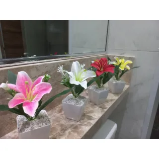 Decoração com Kit de 4 Vasos Artificiais de Flores - Opção 2
