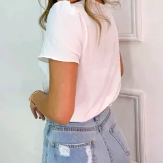 Tendência Verão 2023: Blusa Feminina Manga Curta em Várias Cores - Verde Bandeira Duna