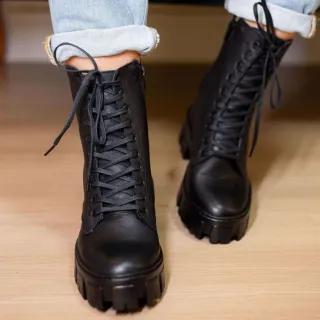 Promoção imperdível: Coturno Tratorado Blogueirinha PERLA - 35 PERLA