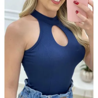 Blusa Feminina Gola Alta com Decote Gota - Promoção! - Vermelho