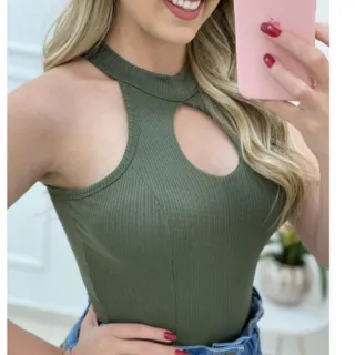 Blusa Feminina Gola Alta com Decote Gota - Promoção! - Vermelho