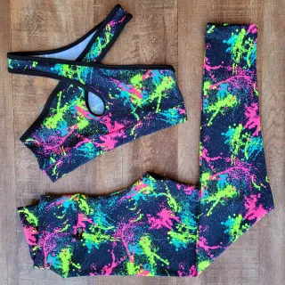 Conjunto Fitness Feminino Calça e Top - Kit com 2 Peças - Estampa variada