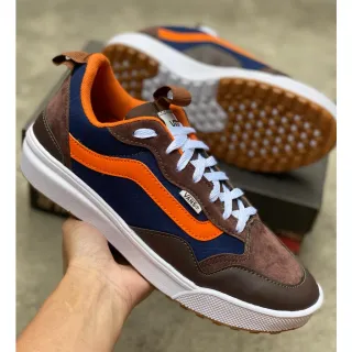 Leve e confortável tênis Vans Ultra masculino/feminino - Estiloso e casual - PTO/PTO