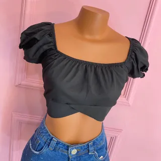 Moda 2023: Cropped Gringa com manga amarração nas costas - Rosa Vivo