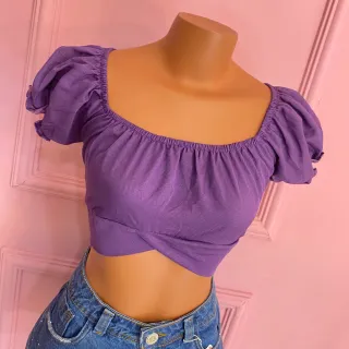 Moda 2023: Cropped Gringa com manga amarração nas costas - Rosa Vivo