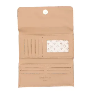 Carteira Premium Feminina Grande - Porta Documentos, RG e CNH - PRETA/XADREZ