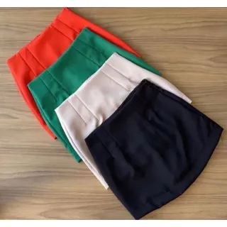 Moda 2023: Saia Zara Alfaiataria Cintura Alta Curta em Cores Variadas - Preto