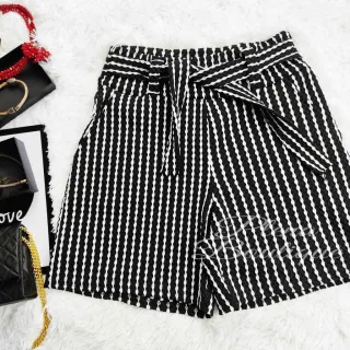 Compre Shorts Feminino Listrado Liso Com Cinto na Loja Online Raryel - listrado cinza