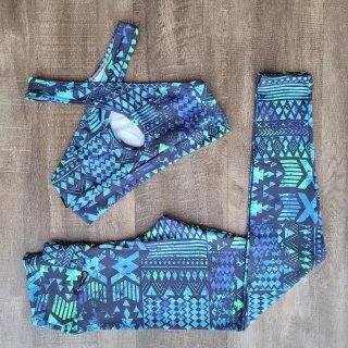 Conjunto Fitness Feminino Calça e Top para Academia - Estampa 04