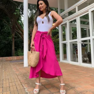 Vestido Barbie Rosa Pink Saída de Praia Envelope Midi