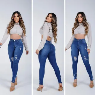 Calça Jeans Feminina Cintura Alta Levanta Bumbum Skinny Com Lycra - PRETO NAVALHADA JOELHO