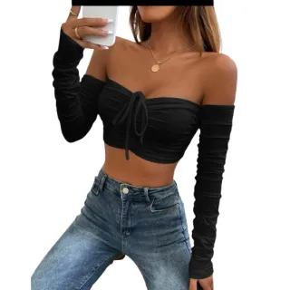 Tendência Ciganinha: Cropped Feminino Franzido Ombro a Ombro - Preto