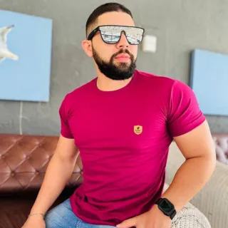 Preço de fábrica: Camiseta Masculina Algodão Fio 30 Penteado - Diversas Cores - M ( Forma  Pequena )