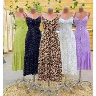 Compre agora o elegante Vestido Longo de Alcinha em Crepiho, com modelo botão e babado poá forrado. - Pinki  liso
