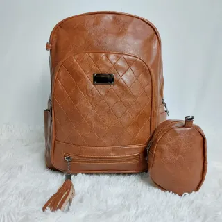 Bolsa Feminina de Couro Mochila - Preta