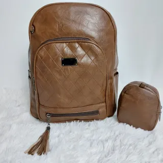 Bolsa Feminina de Couro Mochila - Preta