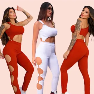 Moda Gringa: Macacão Canelado com Argola na Perna - Virgínia - Vermelho