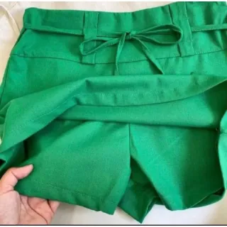 Short de linho com cintura alta - Moda feminina Raryel - Fúcsia