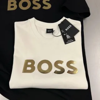 Camiseta Importada Estampa Boss Masculina Feminina Plus-Size Extra-Grande - Branco