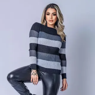 Moda inverno feminina: Blusa tricô colorida listrada - Cinza/Azul/Vermelho Mesclado