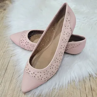 Sapatilha rosa bebê bico fino em couro confortável e leve - 40