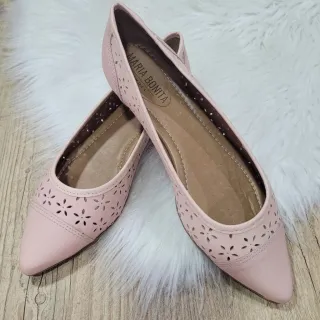 Sapatilha rosa bebê bico fino em couro confortável e leve - 40