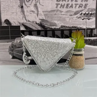 Bolsa de festa em couro envernizado com brilho glitter - Dourado