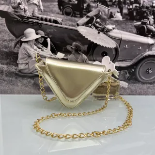 Bolsa de festa em couro envernizado com brilho glitter - Dourado