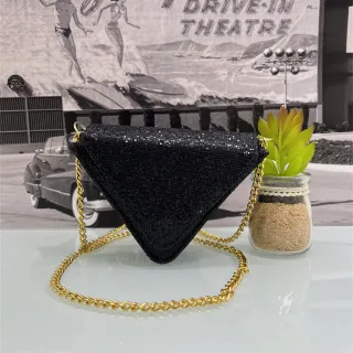 Bolsa de festa em couro envernizado com brilho glitter - Dourado