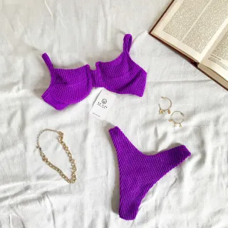 Calcinha Asa Delta Retrô Texturizada + Biquíni Meia Taça Mônaco (Branco/Verde/Roxo/Laranja/Preto/Lilás/Rosa/Vermelho) - LAVANDA