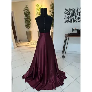 Moda Evangélica - Saia Longa de Festa para Madrinha de Casamento e Eventos em Geral - Vinho