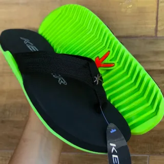 Confira o Confortável e Estiloso Lançamento Chinelo Kenner em Várias Cores - Todo preto