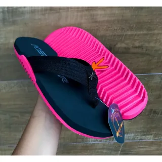 Confira o Confortável e Estiloso Lançamento Chinelo Kenner em Várias Cores - Todo preto