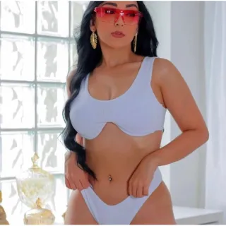 Calcinha asa delta com aro texturizado, biquíni - Preto