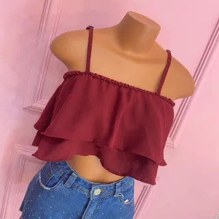 Moda Feminina 2023: Cropped com Camadas de Babados, Alça Gringa - Verde Militar (Air Flow)