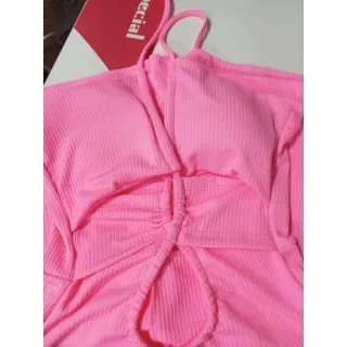 Moda feminina: Macacão longo decotado Rebeca Gringa com bojo canelado - Fúcsia